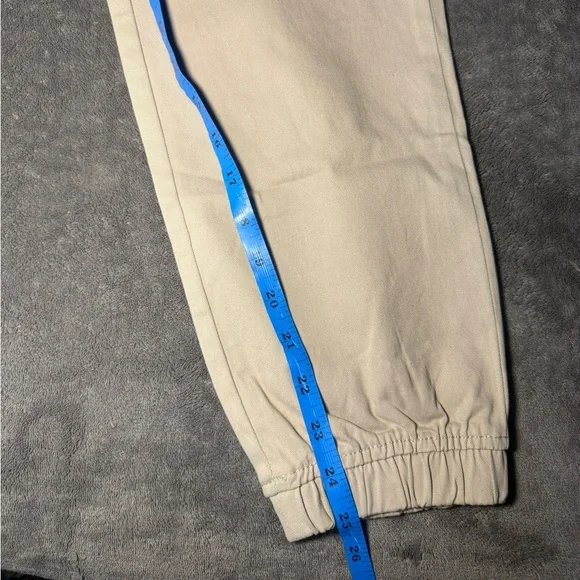 GAP NWT Boy’s Light Beige XL Joggers - Picture 4 of 7